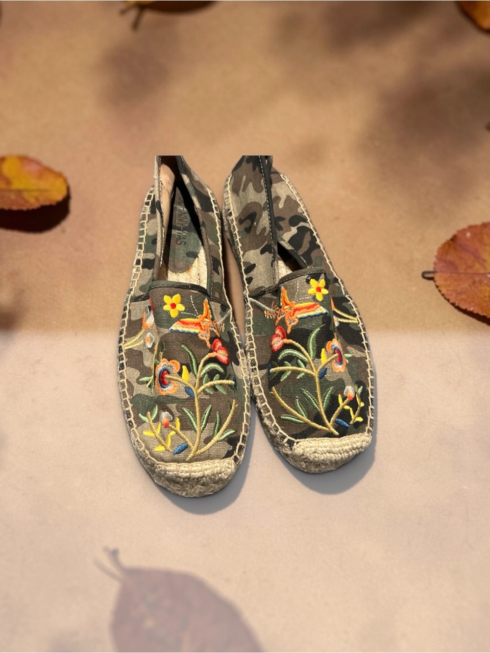 JOHNNY WAS New CAMO Embroidered Floral Espadrille Slip-Ons - Olive Green